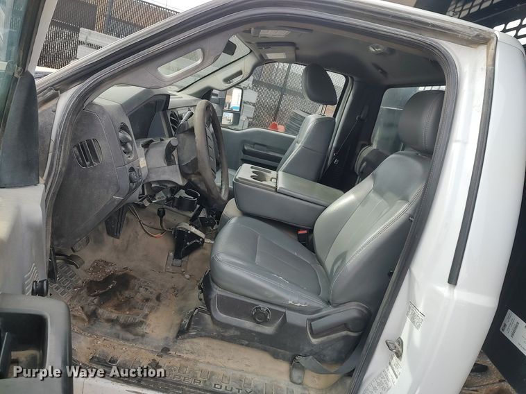 image for item DG5365 2011 Ford F350 Super Duty  dump bed pickup truck