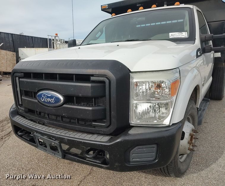 image for item DG5365 2011 Ford F350 Super Duty  dump bed pickup truck