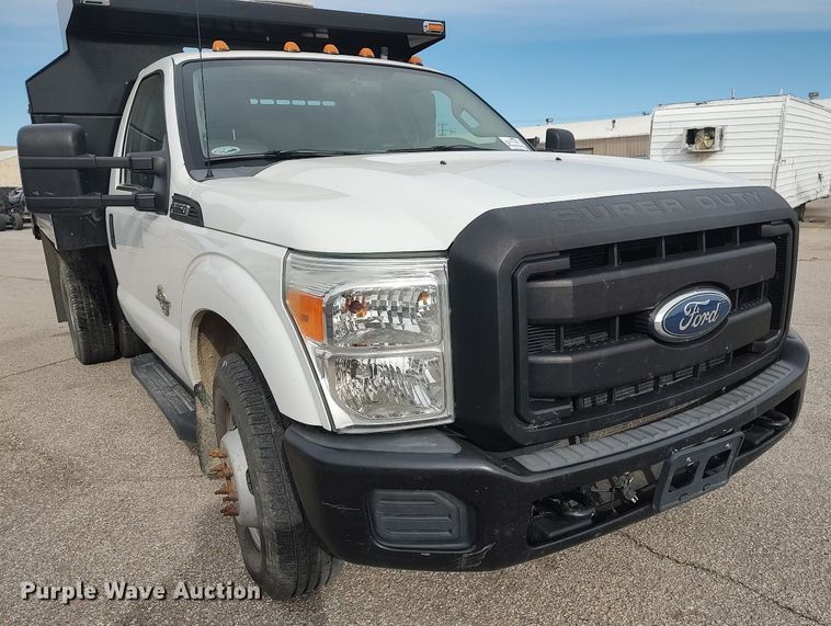image for item DG5365 2011 Ford F350 Super Duty  dump bed pickup truck