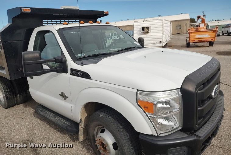 image for item DG5365 2011 Ford F350 Super Duty  dump bed pickup truck