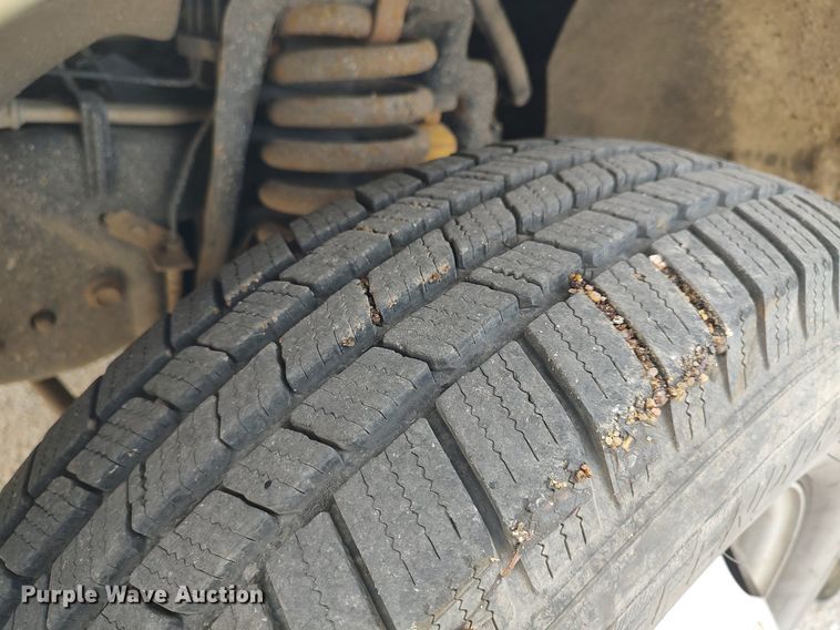 image for item DG5365 2011 Ford F350 Super Duty  dump bed pickup truck