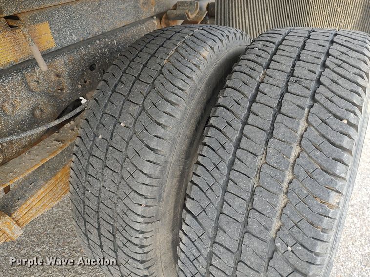 image for item DG5365 2011 Ford F350 Super Duty  dump bed pickup truck