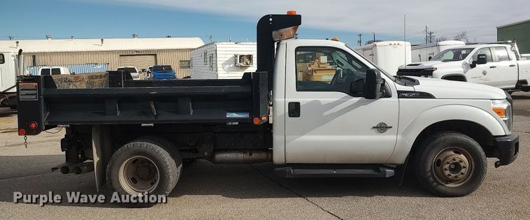 image for item DG5366 2011 Ford F350 Super Duty  dump bed pickup truck
