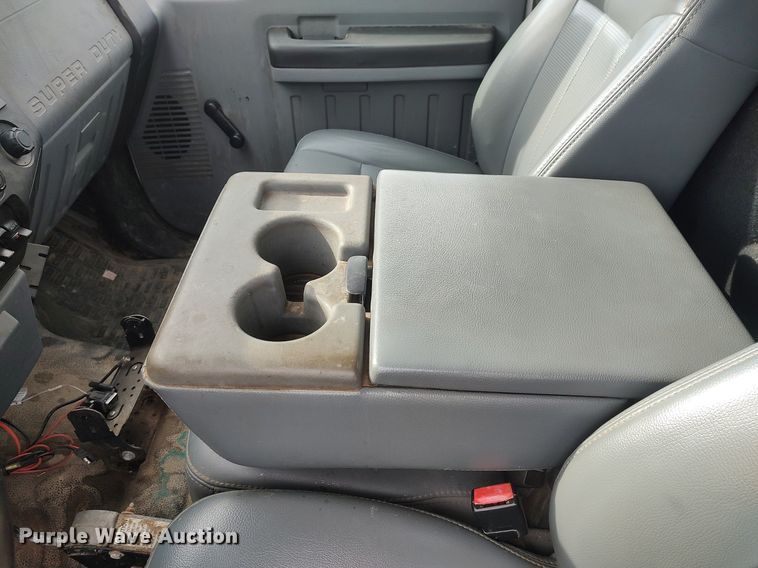 image for item DG5366 2011 Ford F350 Super Duty  dump bed pickup truck