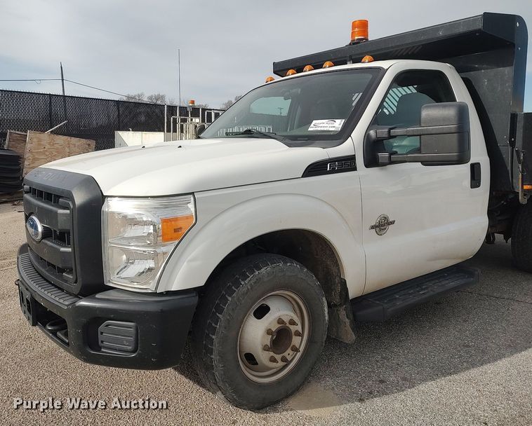image for item DG5366 2011 Ford F350 Super Duty  dump bed pickup truck