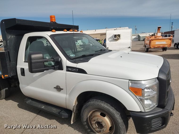 image for item DG5366 2011 Ford F350 Super Duty  dump bed pickup truck