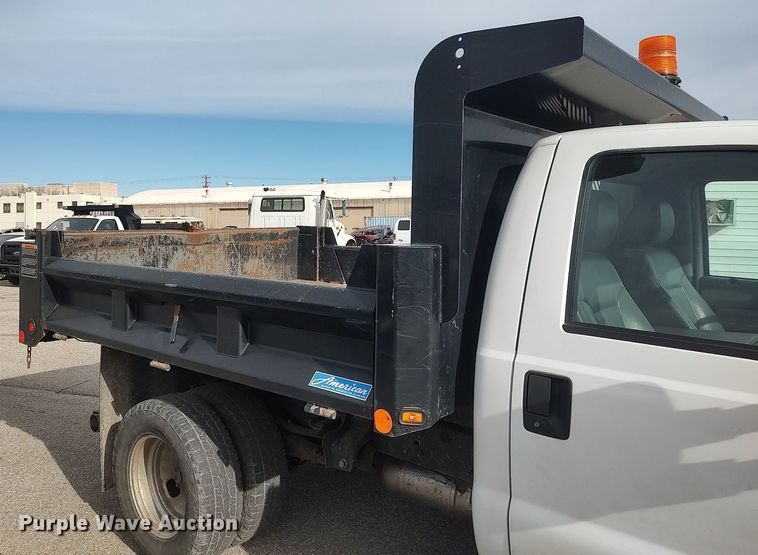 image for item DG5366 2011 Ford F350 Super Duty  dump bed pickup truck