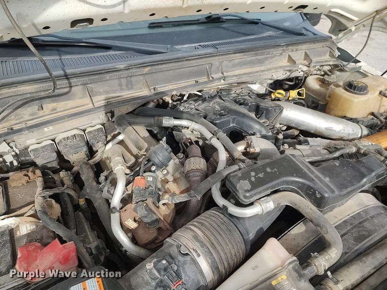 image for item DG5366 2011 Ford F350 Super Duty  dump bed pickup truck