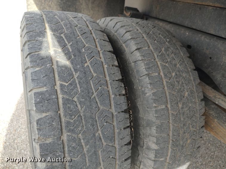 image for item DG5366 2011 Ford F350 Super Duty  dump bed pickup truck