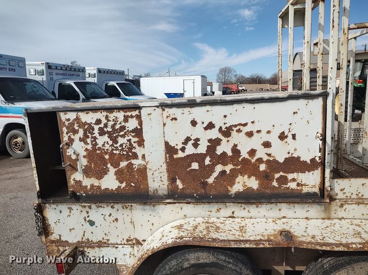 image for item DG5369 1995 Starlite  utility trailer