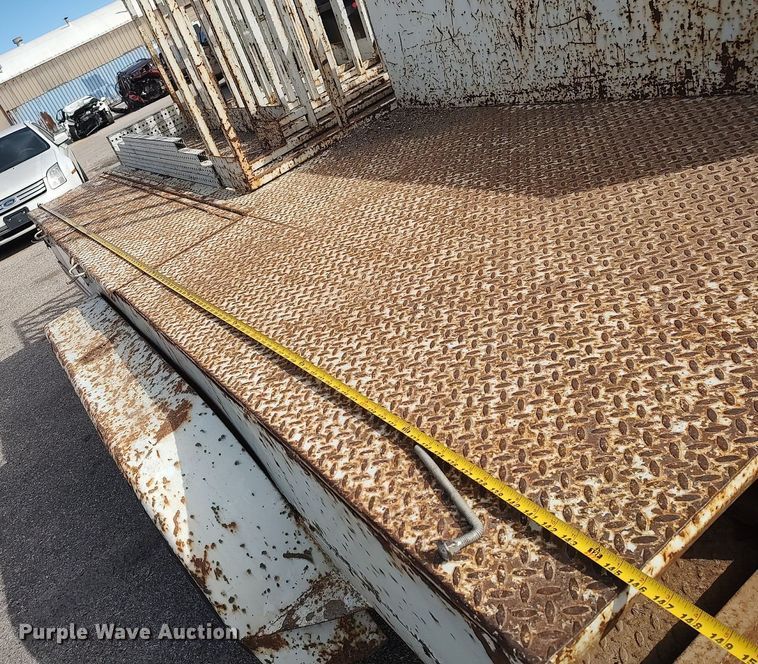 image for item DG5369 1995 Starlite  utility trailer