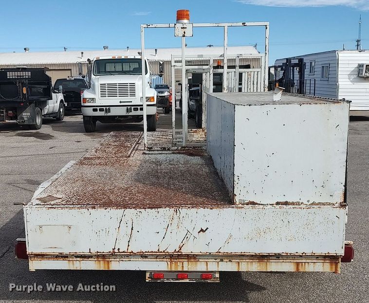 image for item DG5370 1995 Starlite  utility trailer