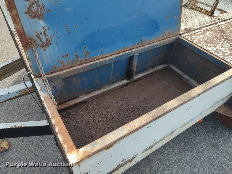 image for item DG5370 1995 Starlite  utility trailer