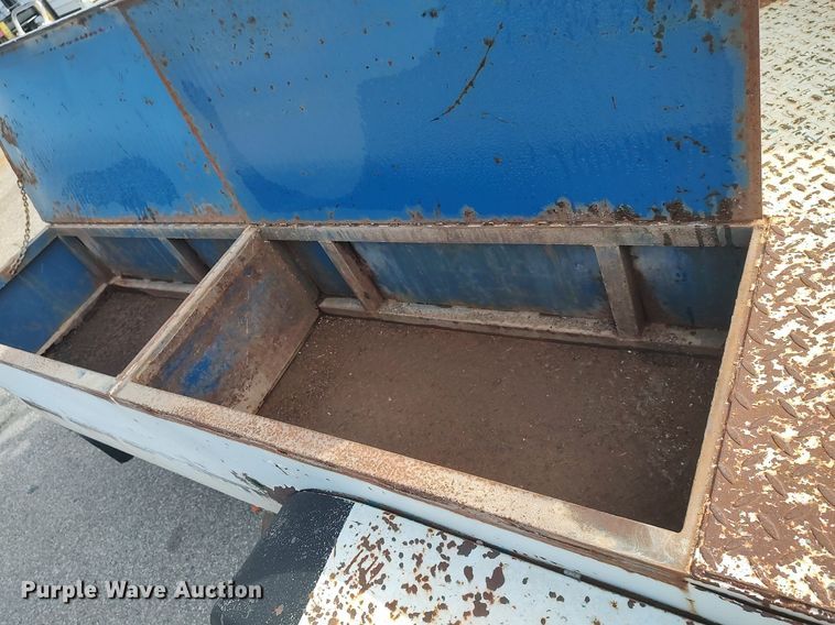 image for item DG5370 1995 Starlite  utility trailer