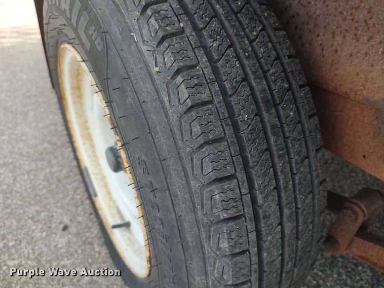 image for item DG5370 1995 Starlite  utility trailer