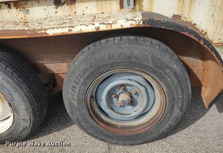 image for item DG5370 1995 Starlite  utility trailer