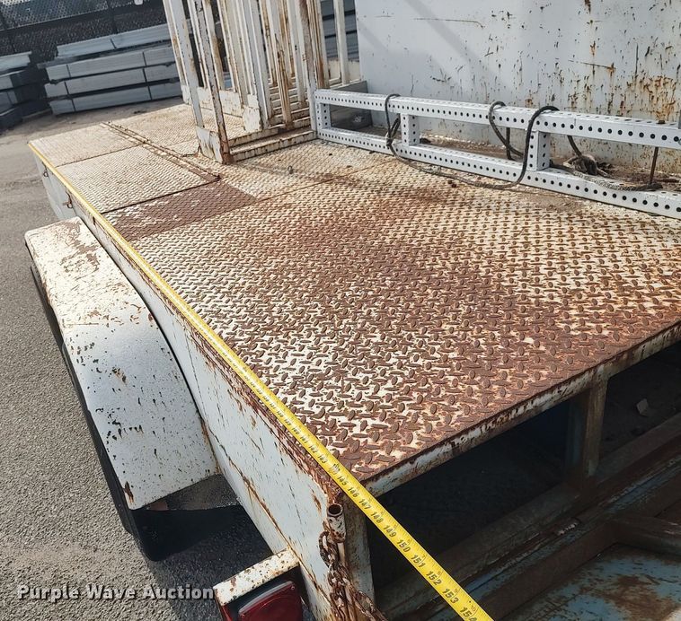 image for item DG5371 1995 Starlite  utility trailer