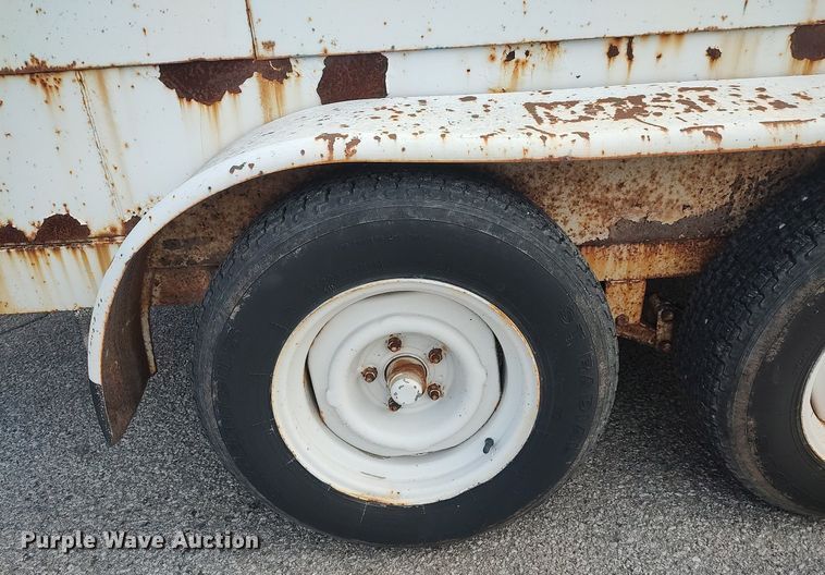 image for item DG5371 1995 Starlite  utility trailer