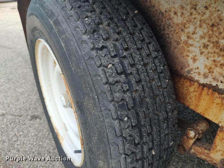 image for item DG5371 1995 Starlite  utility trailer