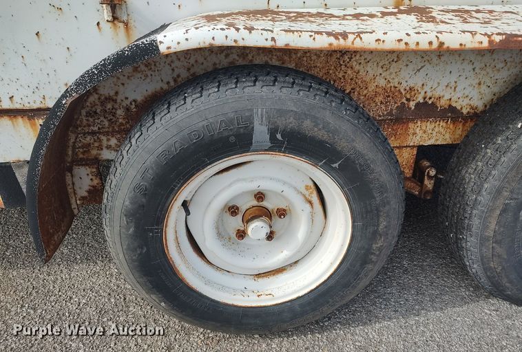 image for item DG5371 1995 Starlite  utility trailer