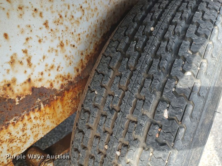 image for item DG5371 1995 Starlite  utility trailer