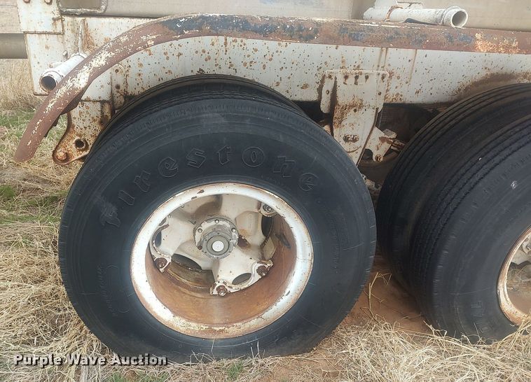 image for item DK4414 1974 Reliable  tank trailer