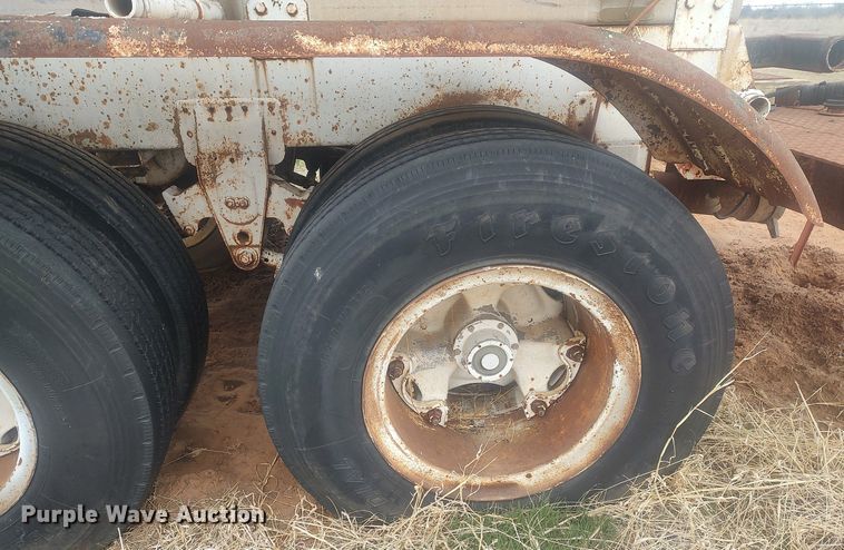 image for item DK4414 1974 Reliable  tank trailer