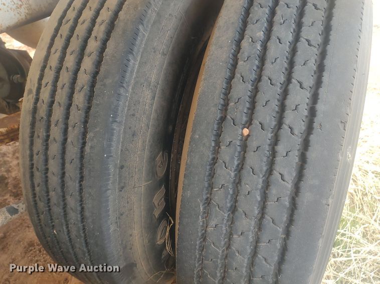 image for item DK4414 1974 Reliable  tank trailer