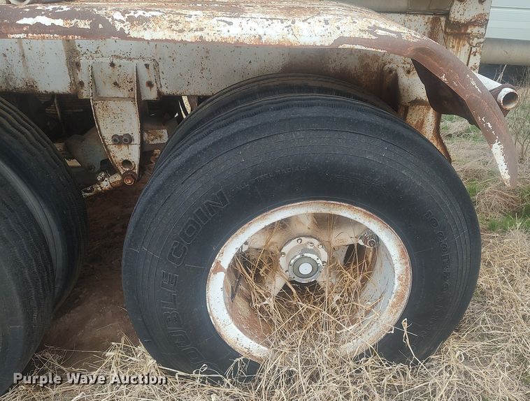 image for item DK4414 1974 Reliable  tank trailer