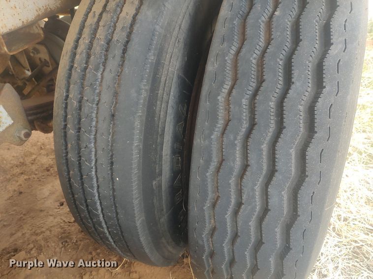 image for item DK4414 1974 Reliable  tank trailer