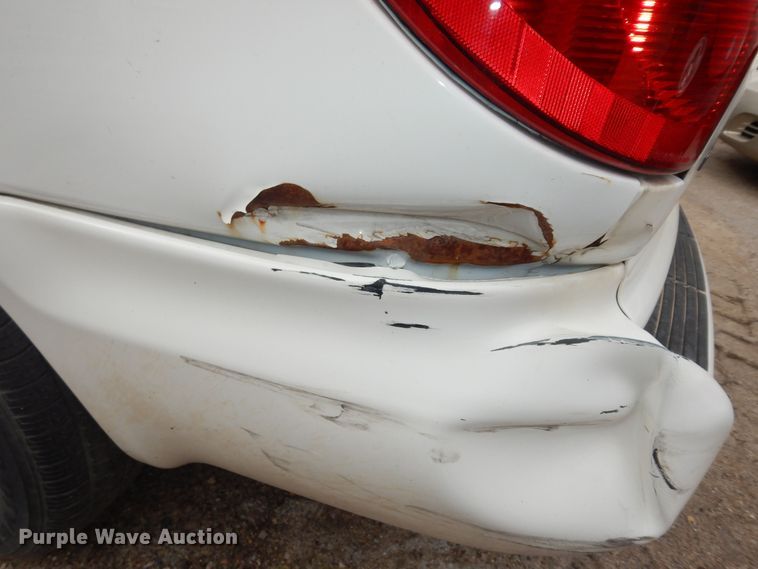 image for item DK7656 2005 Chrysler Town & Country LX  van