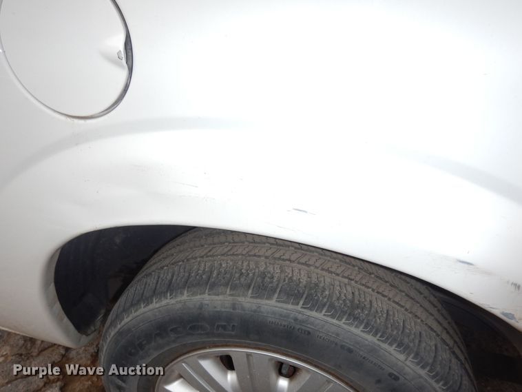 image for item DK7656 2005 Chrysler Town & Country LX  van