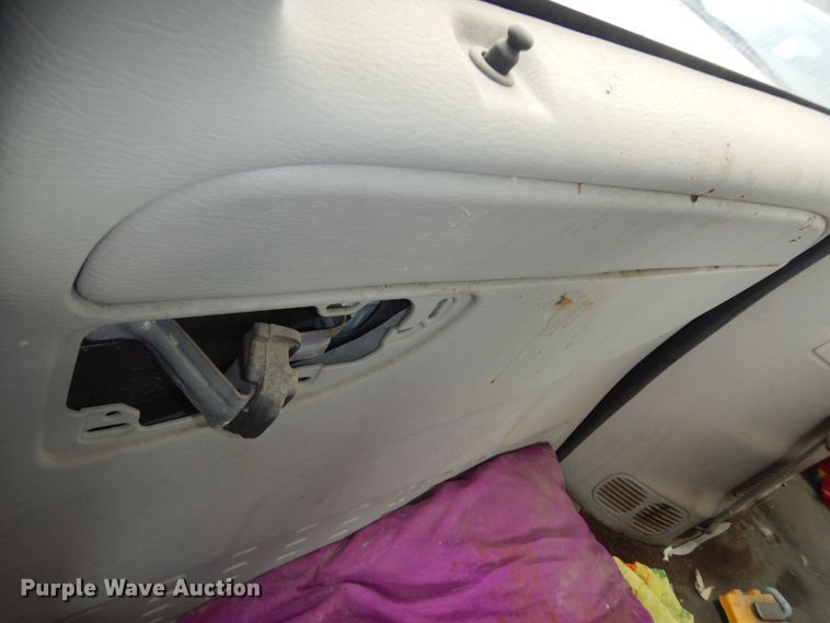 image for item DK7656 2005 Chrysler Town & Country LX  van