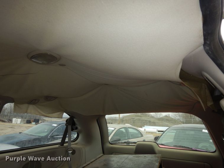 image for item DK7656 2005 Chrysler Town & Country LX  van