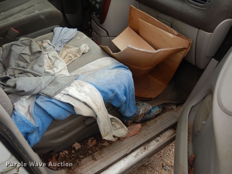 image for item DK7656 2005 Chrysler Town & Country LX  van