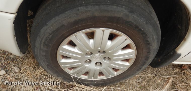 image for item DK7656 2005 Chrysler Town & Country LX  van