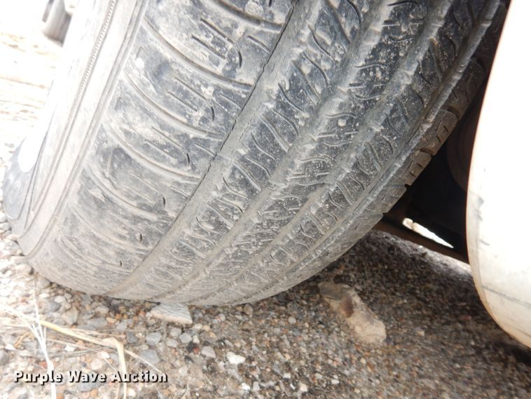 image for item DK7656 2005 Chrysler Town & Country LX  van