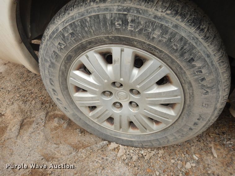 image for item DK7656 2005 Chrysler Town & Country LX  van