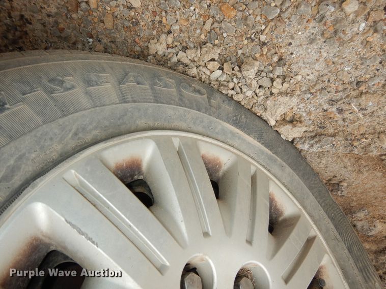 image for item DK7656 2005 Chrysler Town & Country LX  van