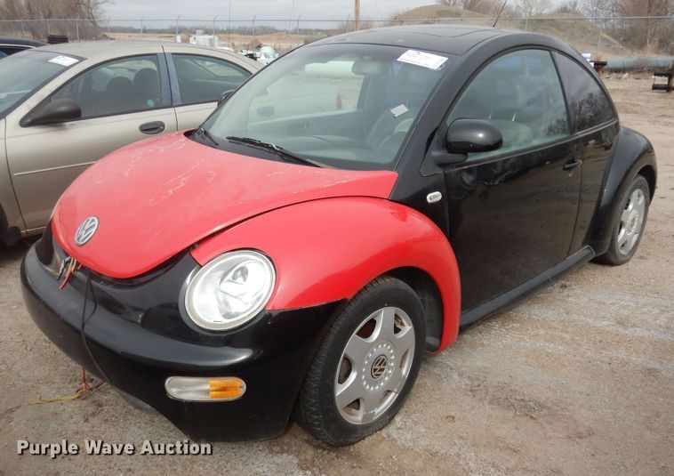 image for item DK7661 2000 Volkswagen New Beetle GLX