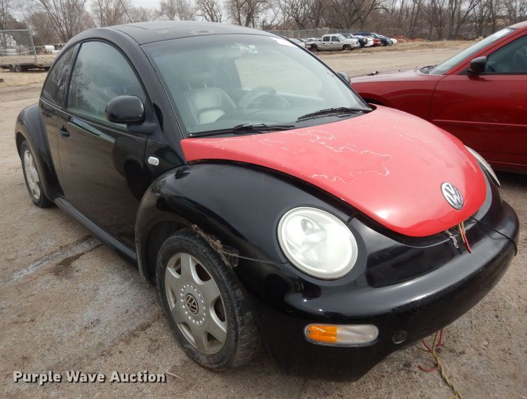 image for item DK7661 2000 Volkswagen New Beetle GLX