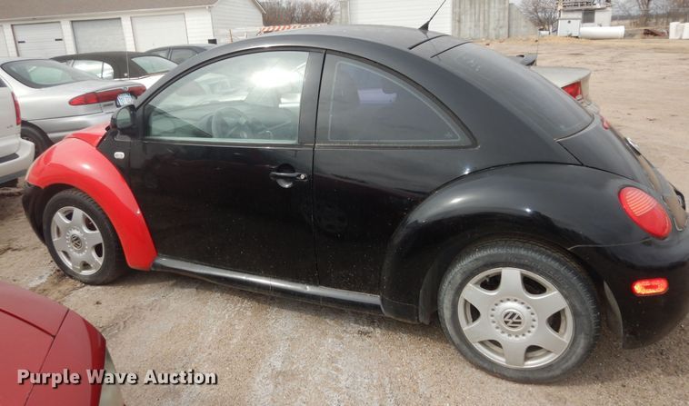 image for item DK7661 2000 Volkswagen New Beetle GLX