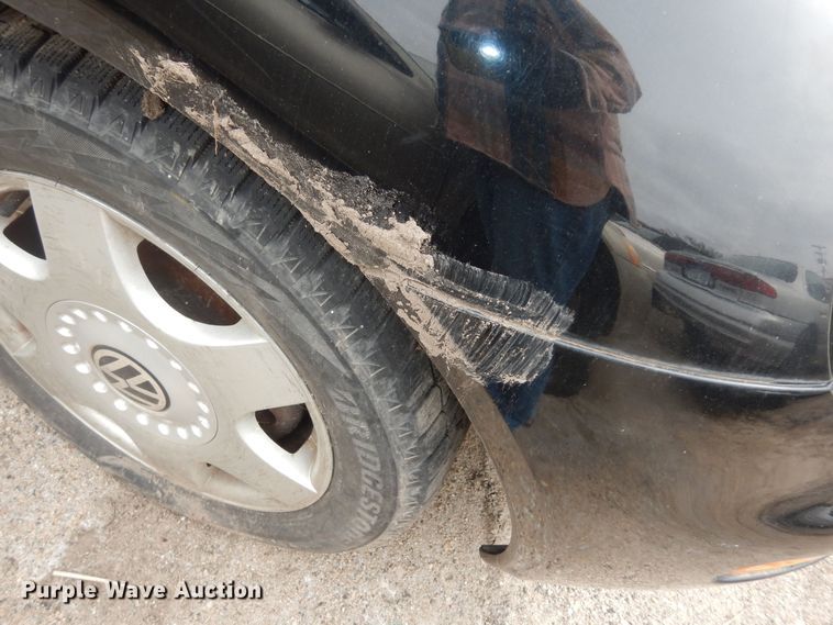 image for item DK7661 2000 Volkswagen New Beetle GLX