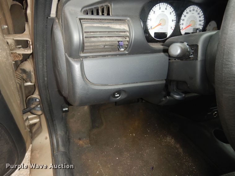 image for item DK7662 2004 Dodge Stratus SE