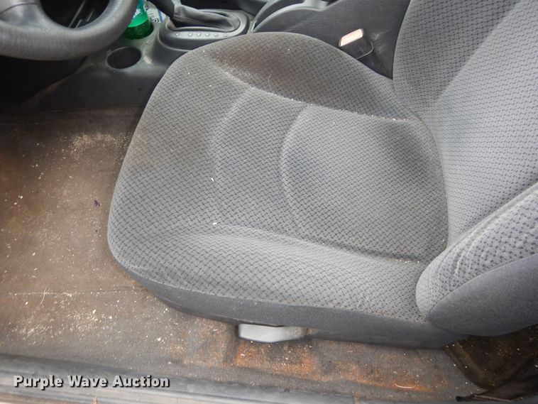 image for item DK7662 2004 Dodge Stratus SE