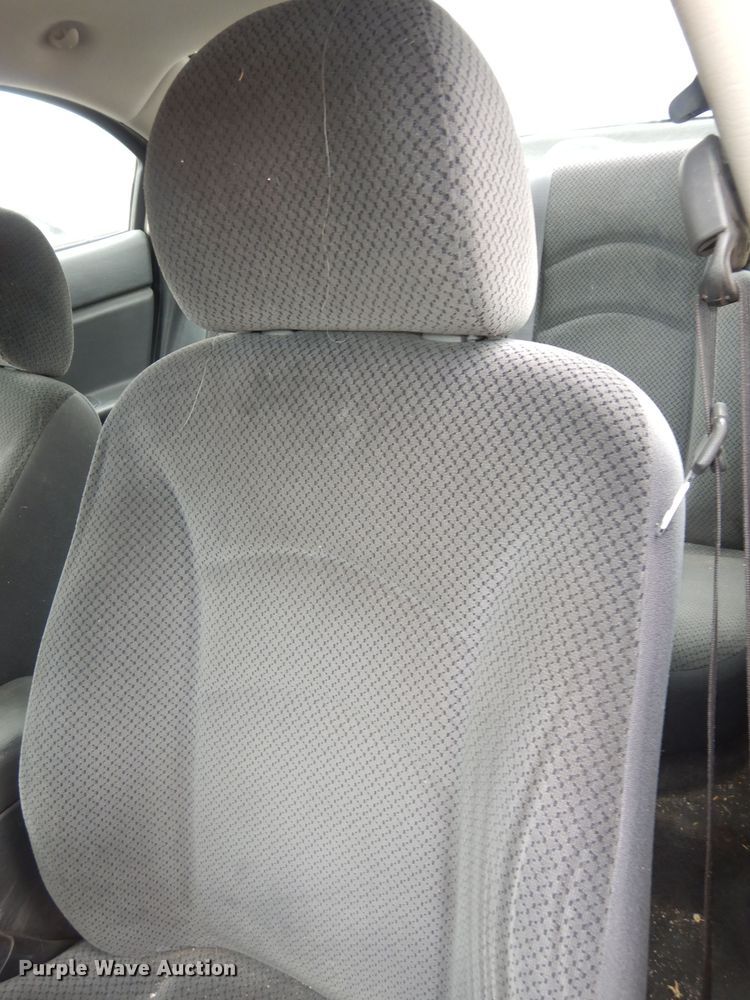 image for item DK7662 2004 Dodge Stratus SE