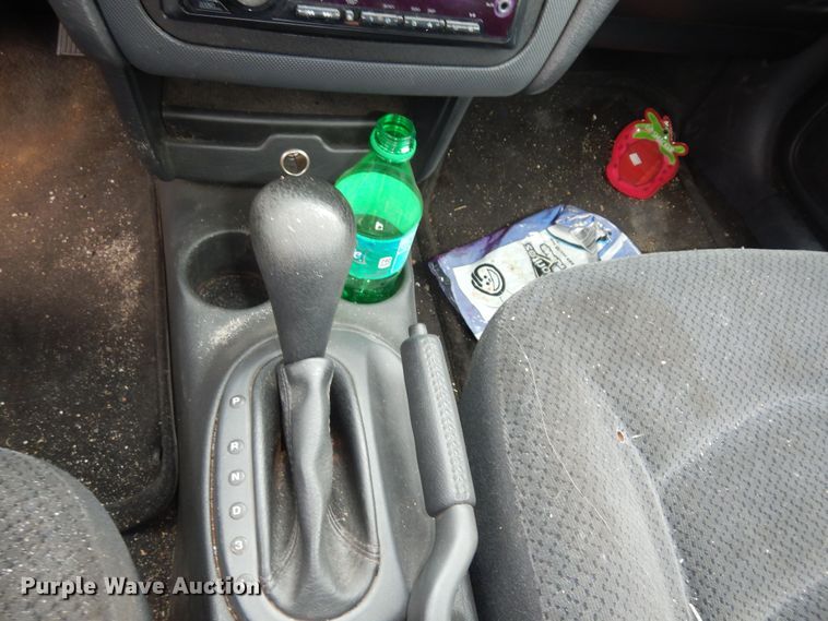 image for item DK7662 2004 Dodge Stratus SE