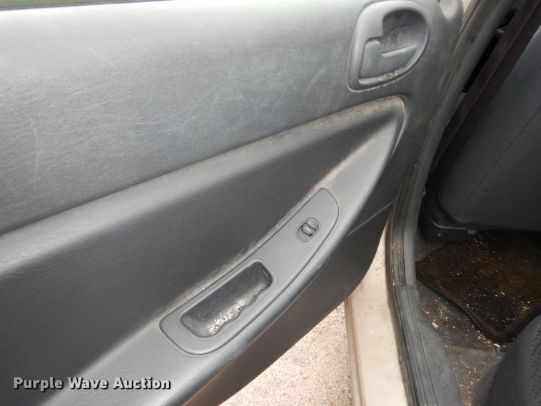 image for item DK7662 2004 Dodge Stratus SE