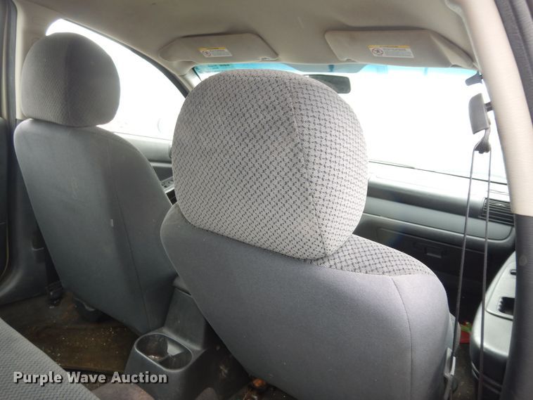 image for item DK7662 2004 Dodge Stratus SE