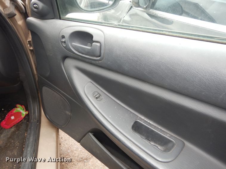 image for item DK7662 2004 Dodge Stratus SE